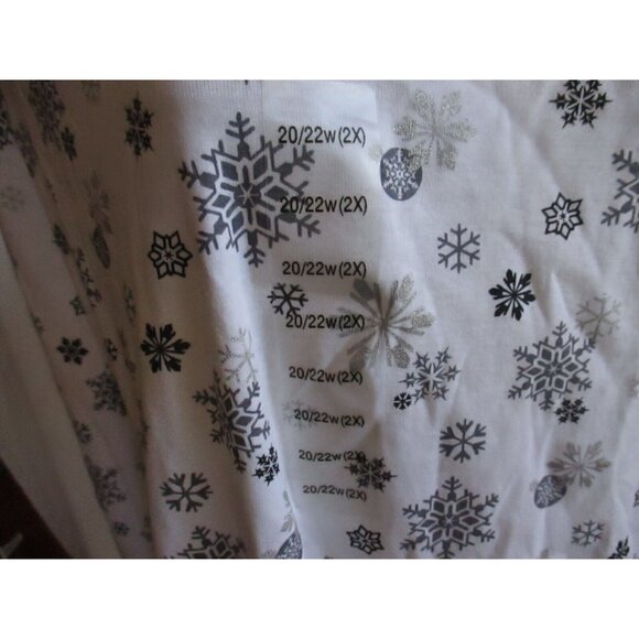 NEW Women's Snow Flake LS T-shirt 2X LS NORTHCREST White 20W/22W $19.99 NEW - Picture 4 of 7